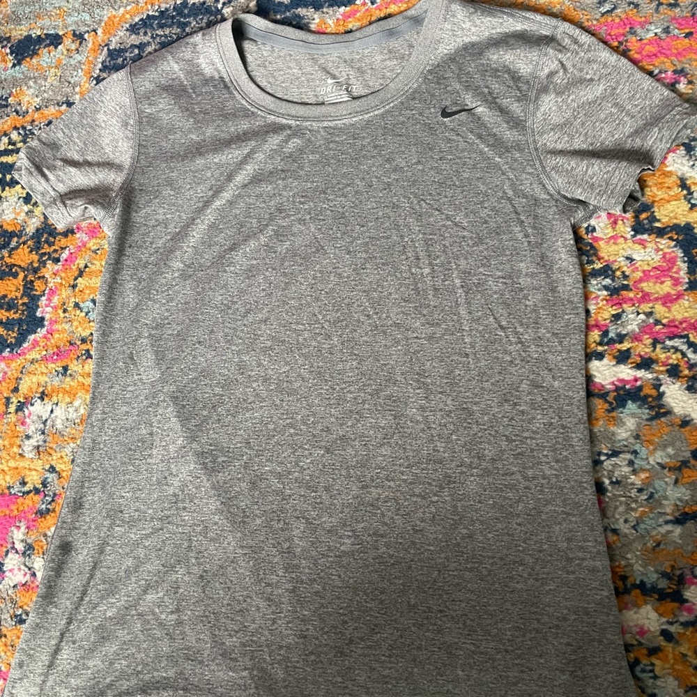 Nike dri fit Sz small